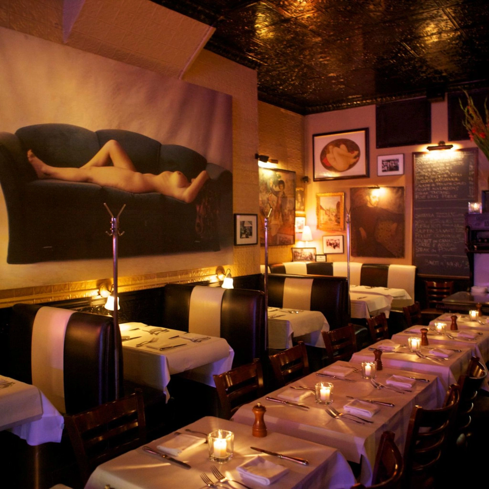 Raoul's reviews by Anjelika Lours' Kour @globalnewyorker