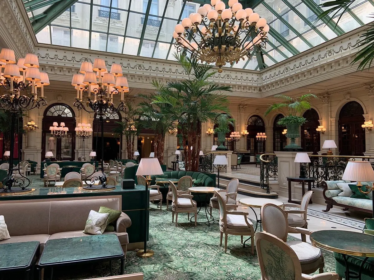Café de Le Paix