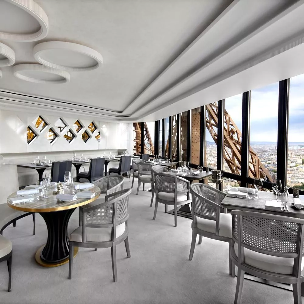 Jules Verne reviews by Anjelika Lours' Kour @globalnewyorker