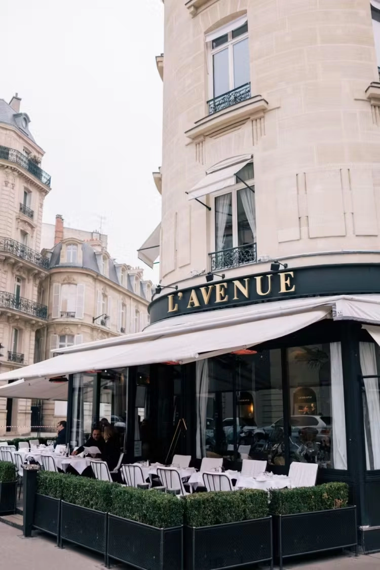 L’Avenue