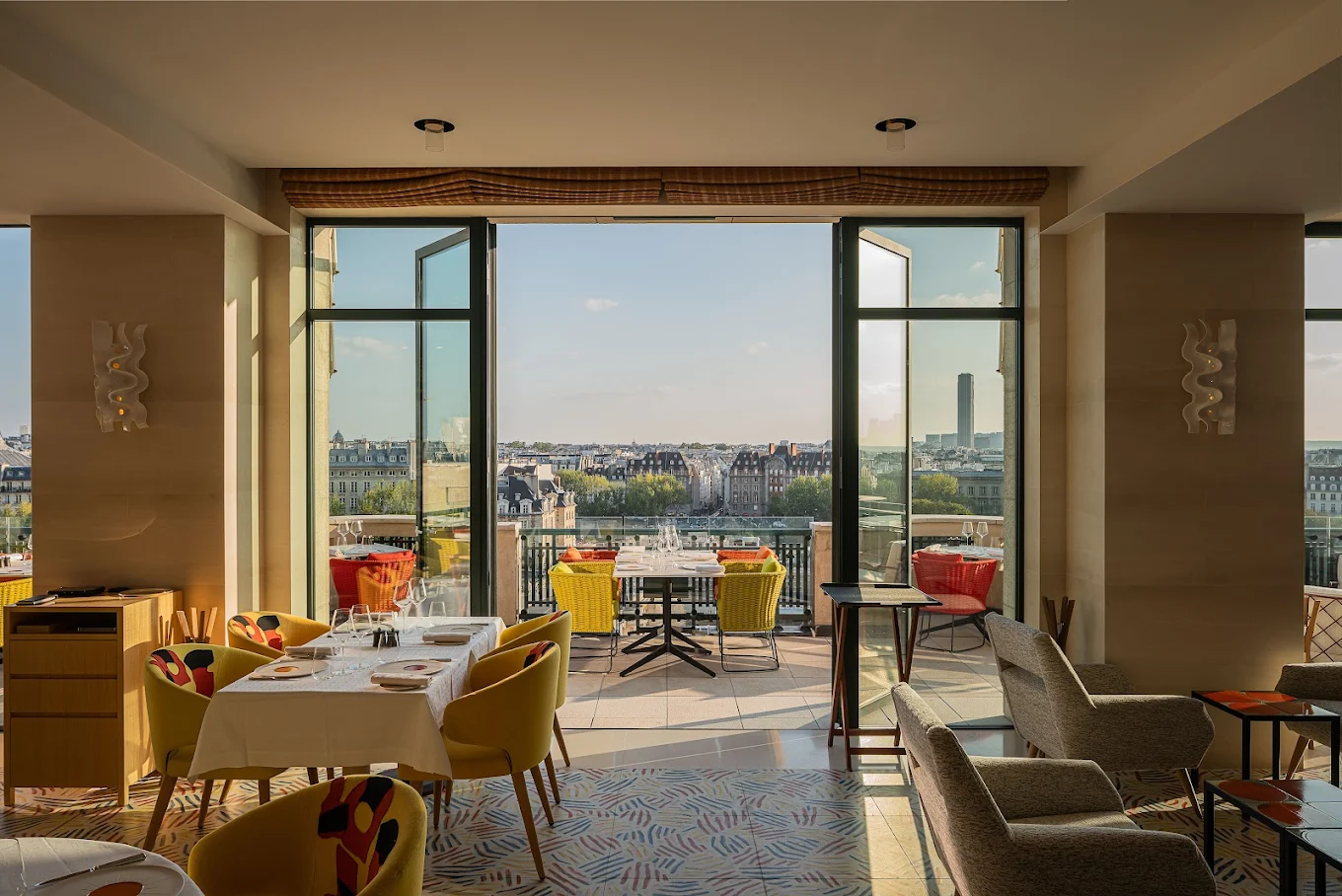 Le Tout-Paris - Cheval Blanc Paris restaurant in Paris France, reviews by Anjelika Lours' Kour @globalnewyorker