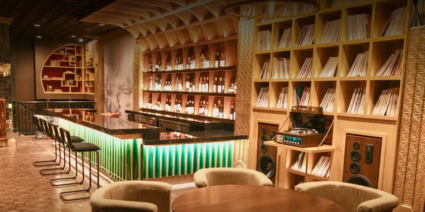 Bar Crenn restaurant in San Francisco, CA, reviews by Anjelika Lours' Kour @globalnewyorker