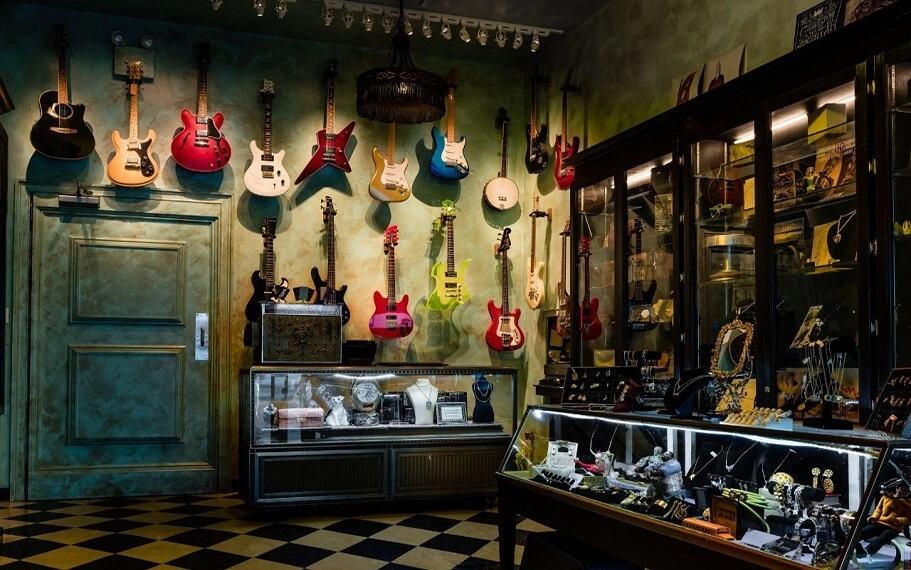 Beauty & Essex restaurant in NYC, New York, reviews by Anjelika Lours' Kour @globalnewyorker