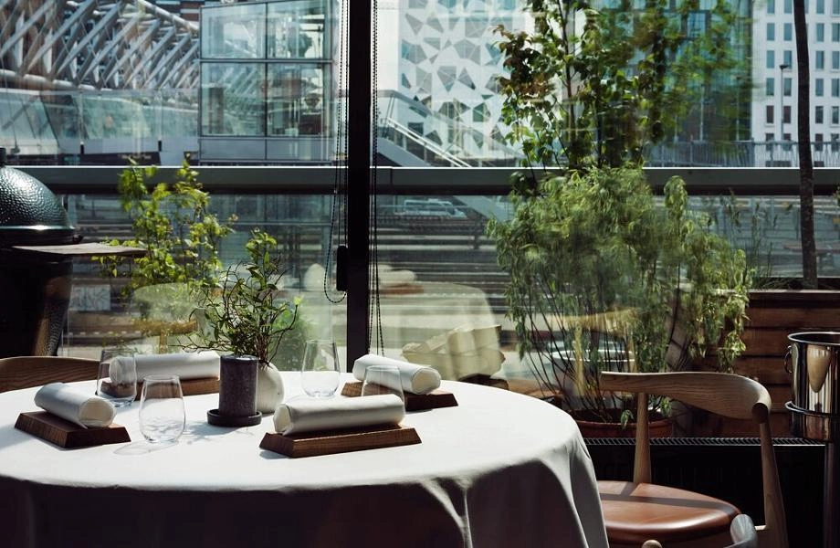 Maaemo restaurant in Oslo, Norway, reviews by Anjelika Lours' Kour @globalnewyorker