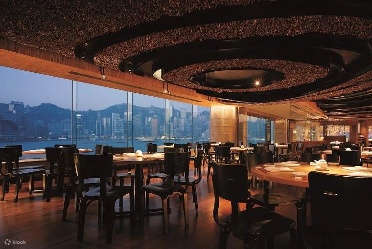 Nobu restaurant in Hong Kong, reviews by Anjelika Lours' Kour @globalnewyorker