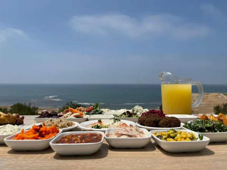 The Old Man and the Sea restaurant in Tel Aviv, Israel, reviews by Anjelika Lours' Kour @globalnewyorker
