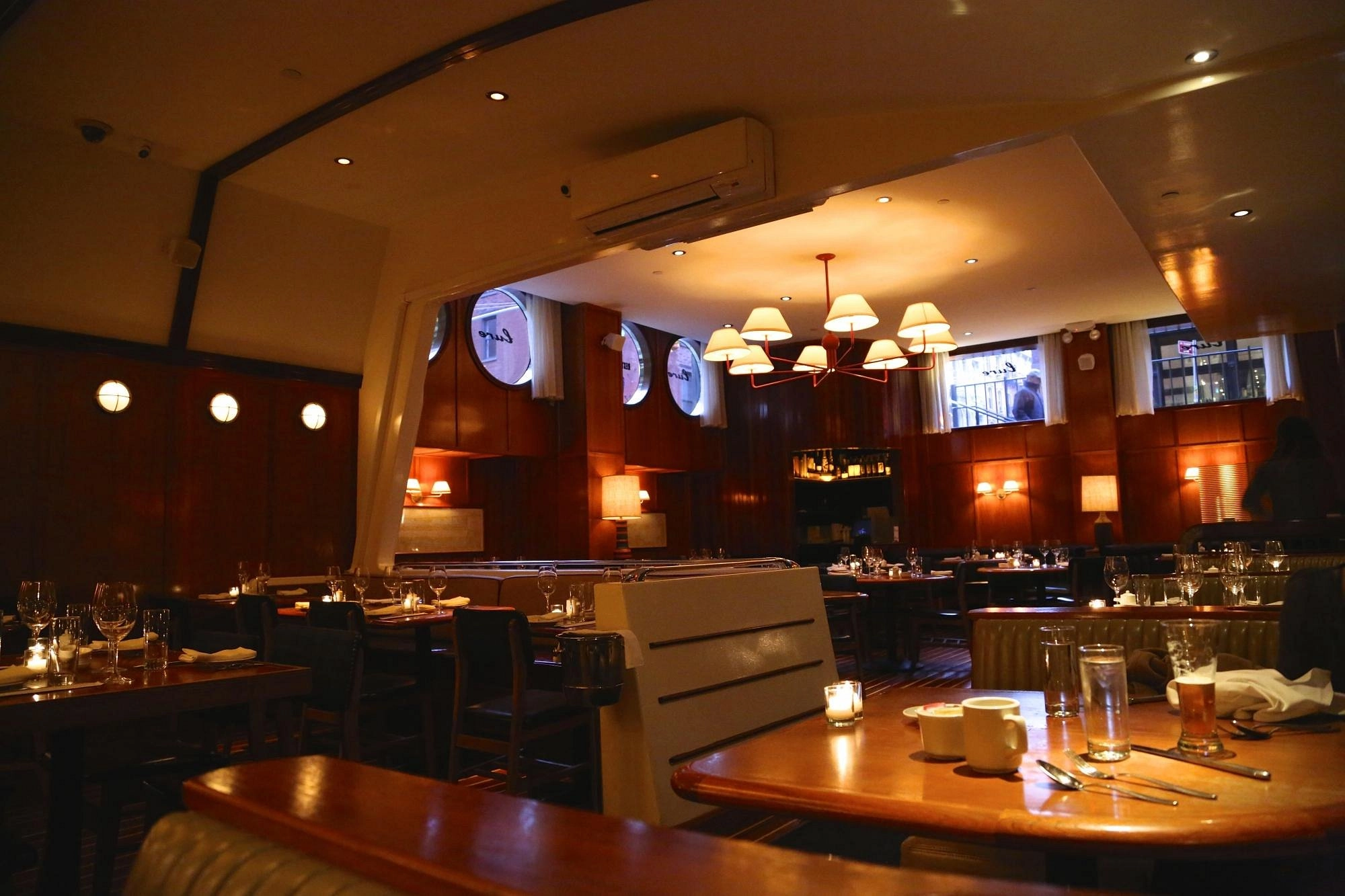 Lure Fishbar restaurant and bar in NYC, NY, reviews by Anjelika Lours' Kour @globalnewyorker