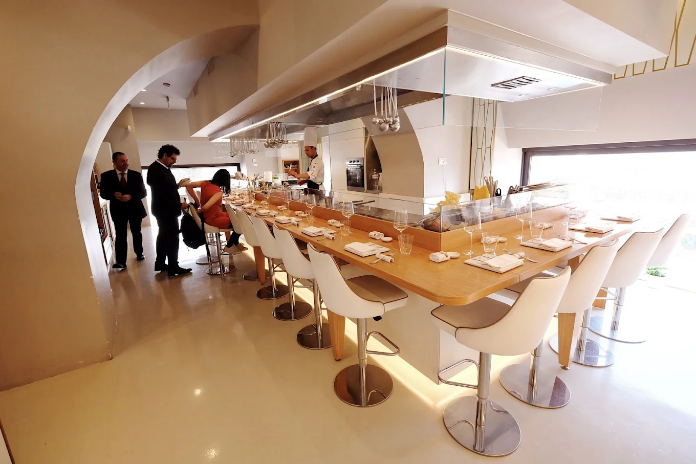 Di Martino Pasta Bar restaurant in Napoly, Italy, reviews by Anjelika Lours' Kour @globalnewyorker