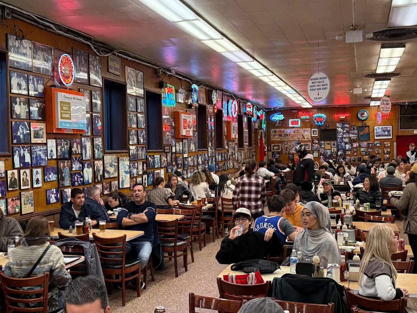 Katz's Delicatessen restaurant in NYC, New York, reviews by Anjelika Lours' Kour @globalnewyorker