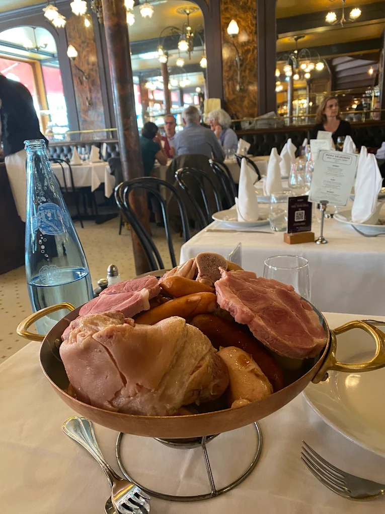 Bofinger restaurant in Paris France, reviews by Anjelika Lours' Kour @globalnewyorker