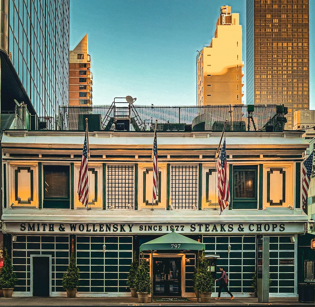Smith and Lewinsky restaurant in NYC, New York, reviews by Anjelika Lours' Kour @globalnewyorker