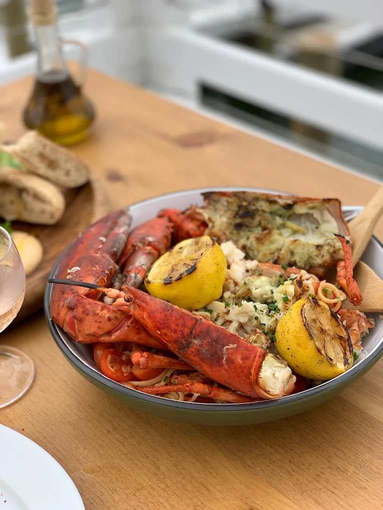 Duryea's Orient Point restaurant in Orient, New York, reviews by Anjelika Lours' Kour @globalnewyorker