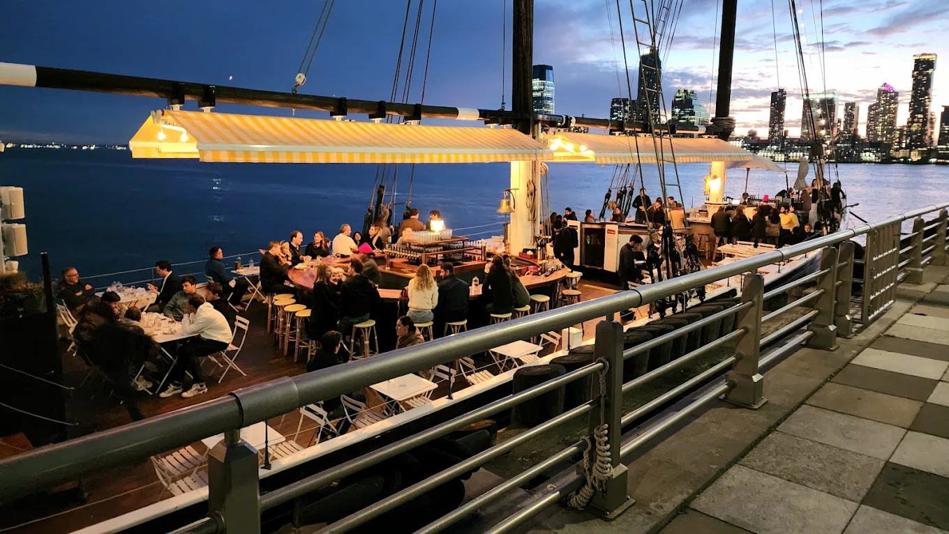 Grand Banks restaurant in NYC, New York, reviews by Anjelika Lours' Kour @globalnewyorker