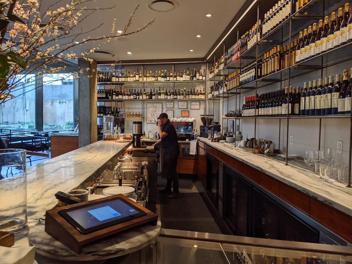 Flora Bar restaurant in NYC, New York, reviews by Anjelika Lours' Kour @globalnewyorker